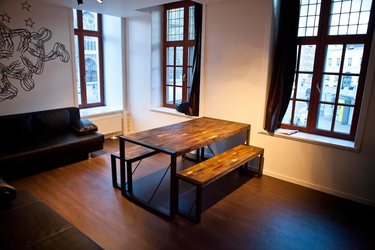 Living room dining area at Band Resort 0.1 in Ghent