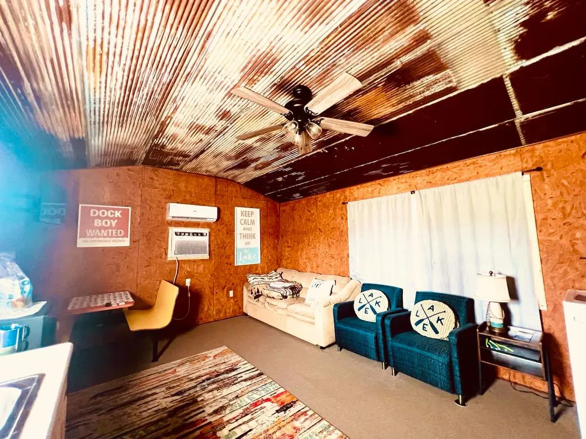 D & D Cabin at Lake Cumberland in Monticello — property photo 1