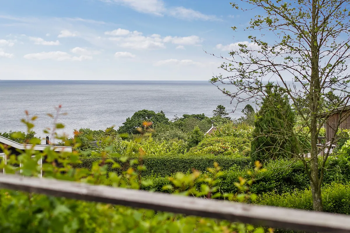 Hyttan cottage and natural garden near Tejn on Bornholm